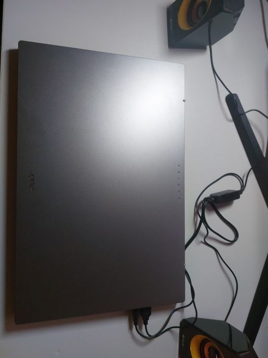 Продам ноутбук Acer spire 515