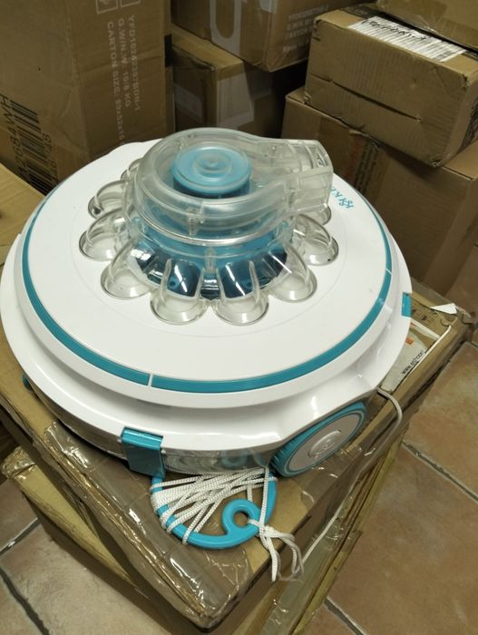 Robot curățare piscina, 4 baterii Li-lon, 5200 mAh, frânghie 3 M, 27wati, 80L/minut