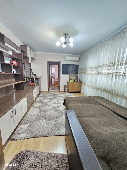 2 camere, str. Bogdan Dragoș ( zona Poliției ), mobilat, utilat