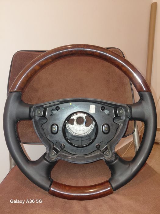 Тапициране на волани