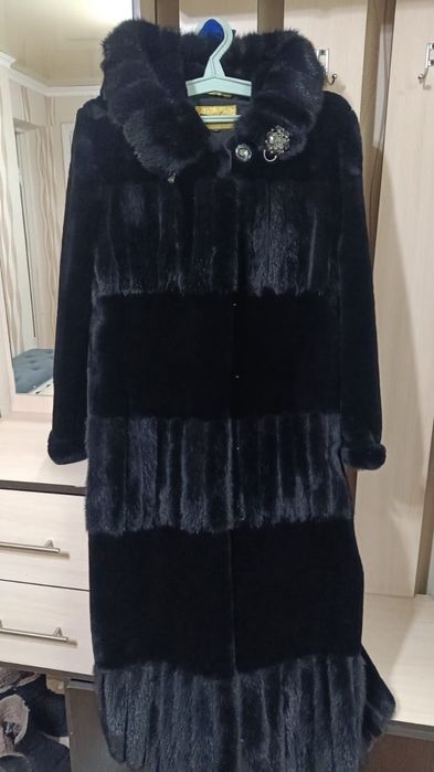Шуба  овчина с норкой