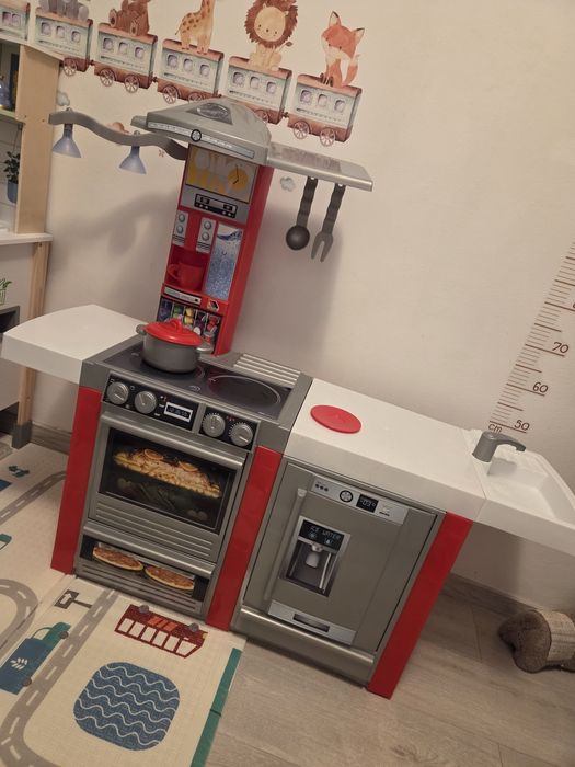 Bucatarie copii stare foarte buna