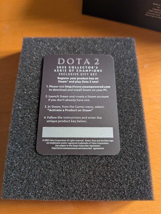 Dota 2 Cosmic Roshan - 2025 Collector's Aegis