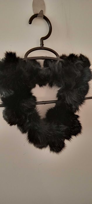 Шал. Шалове. Кожена яка-4-16 евро. Ръкавици -5евро