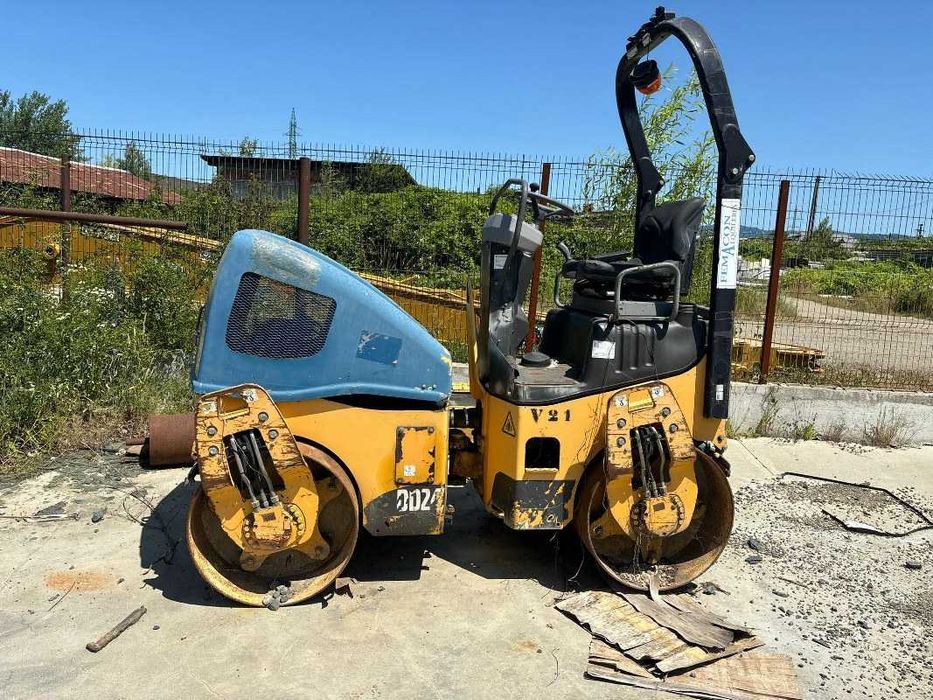 Dezmembrez cilindru compactor Volvo DD24