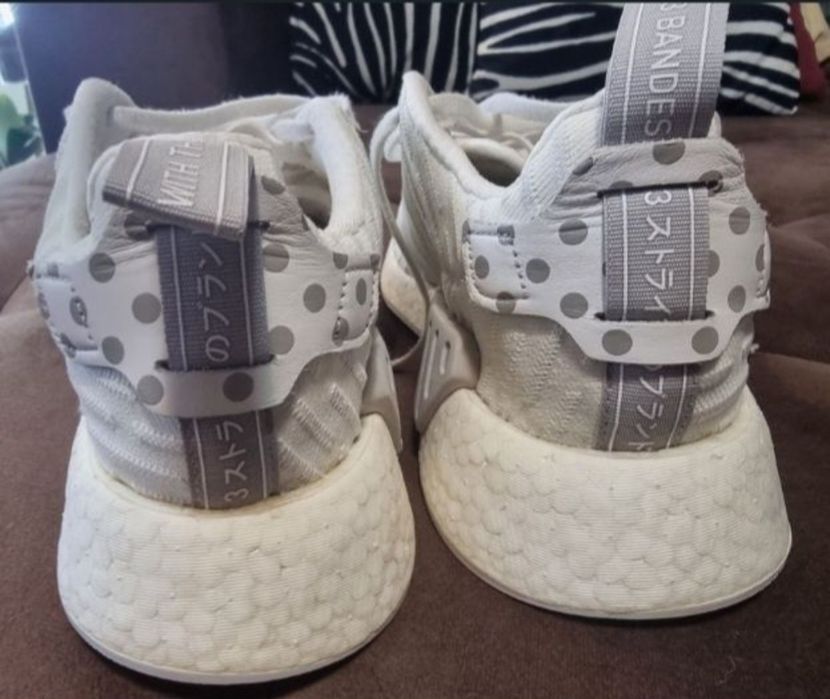 Adidas NMD R2 Primeknit triple дамски маратонки номер 41 1/3