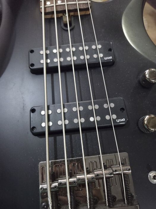 Бас гитара Yamaha trbx 505