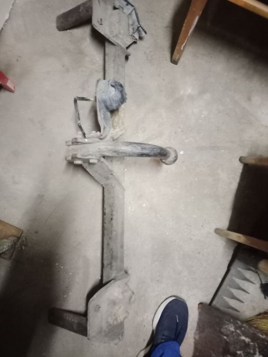 Фаркоп от мазды 323