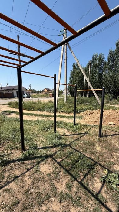 Металлическая игровая площадка
