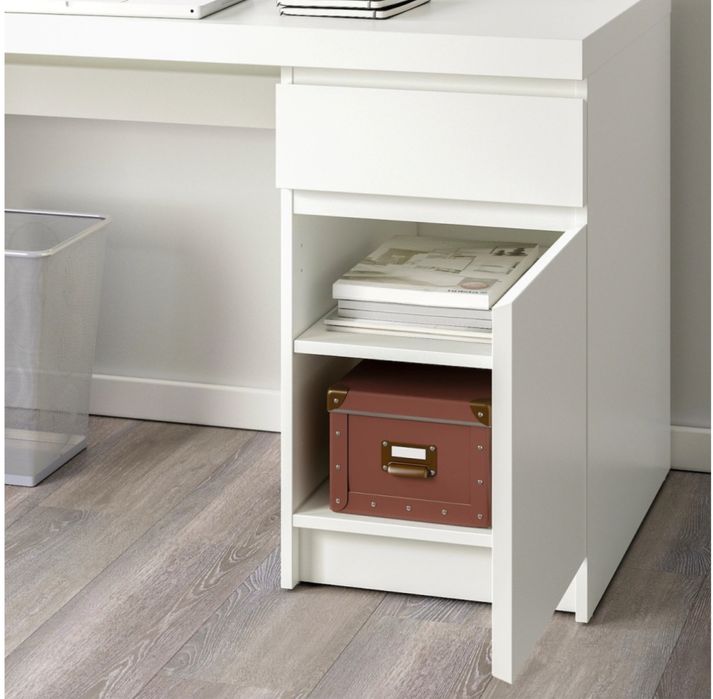 Стол письменный икеа мальм