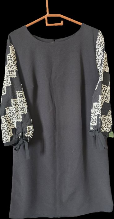 Продам черное платье