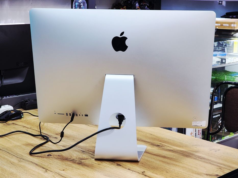 Imac 27 inch 2019 yil holati zor aybi yoq