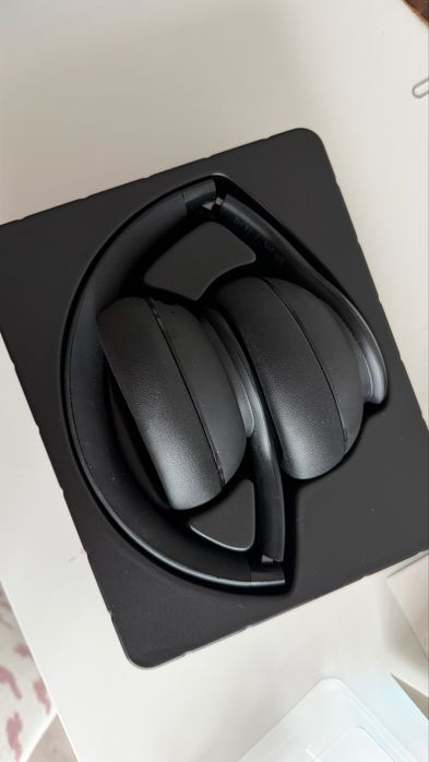 Продам наушники Soundcore Q10i