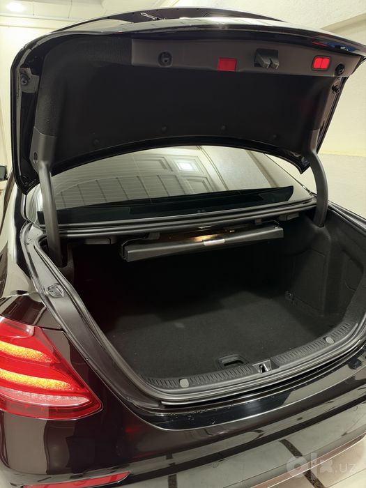 Mercedes Benz W213 E300