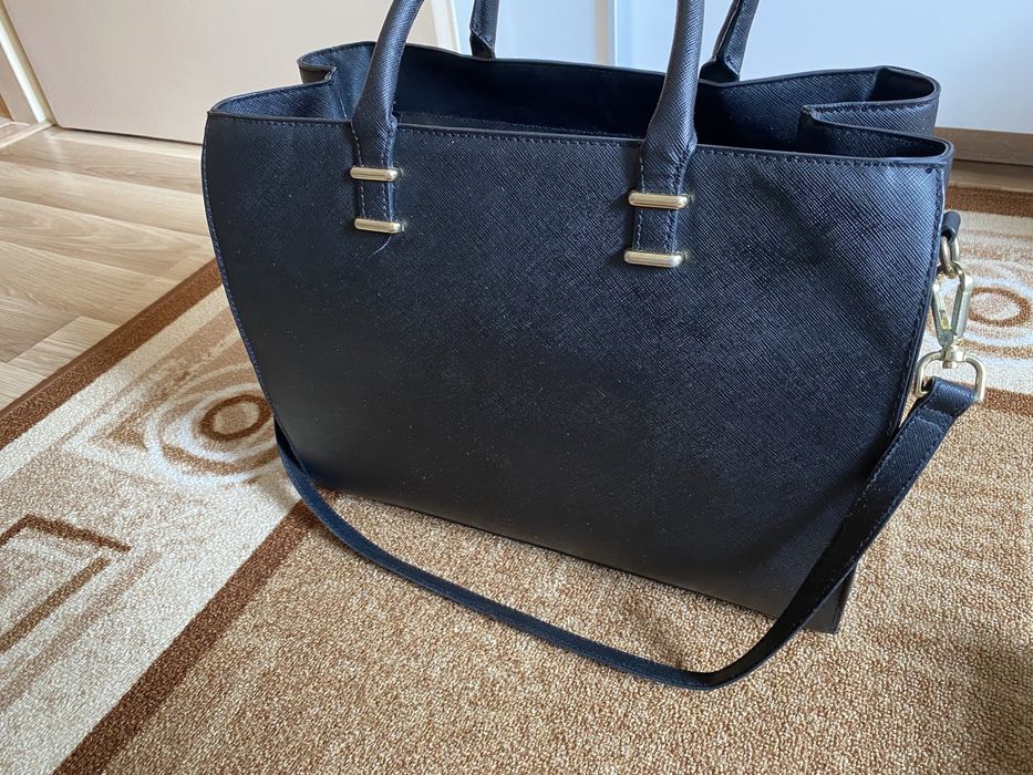 Дамска чанта  stradivarius и пътна чанта hm h&m