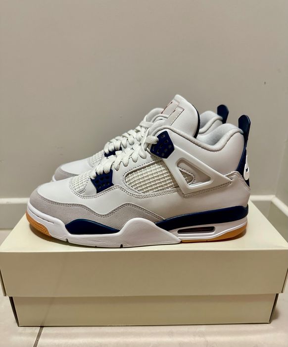 Air Jordan 4 Retro SB Navy