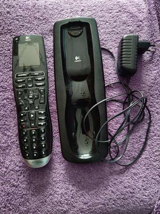 Telecomanda universala Logitech Harmony One
