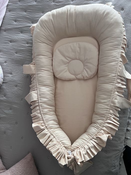 Babynest nou cu aparatori si torți