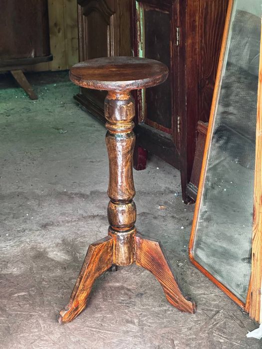 Жандиньерка антиквариат