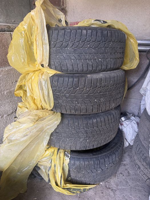 Продам зимнюю резину