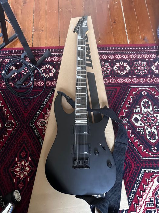 Электрогитара ibanez
