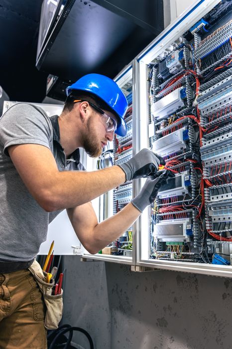 Услуги  электрика