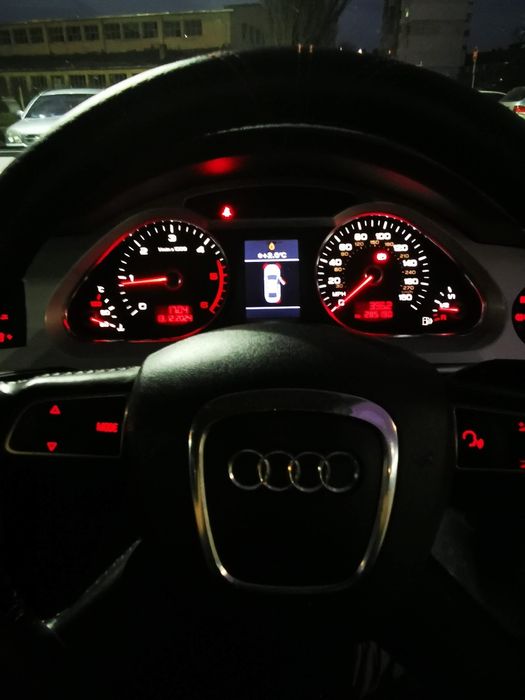 Продаван Ауди А6 C6 2009год.