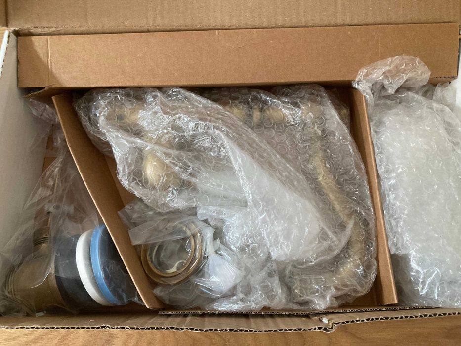 Baterie Canterbury monocomandă cu extensie pentru chiuvetă * NOU *