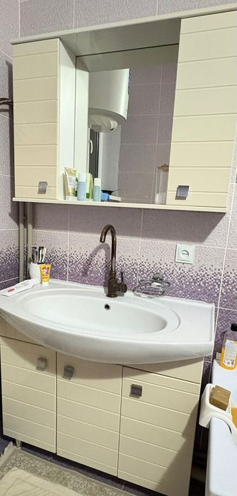 Раквина асты үсті шкафымен сатылады