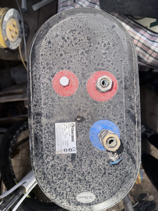 Электрический водонагреватель