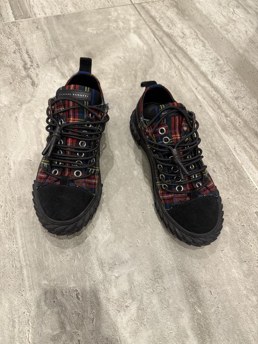 Кецове Giuseppe zanotti 42
