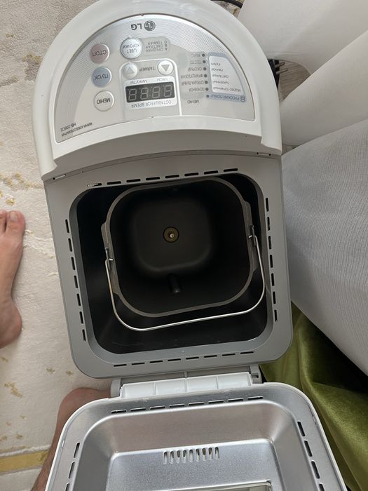 мини-хлебопекарня LG HB-206CE