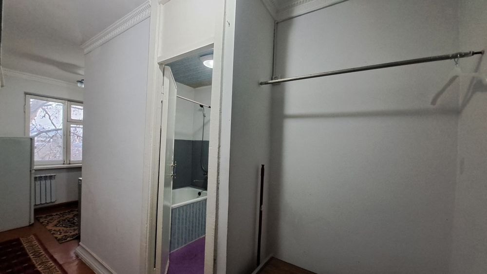 Чирчик шахар 8-микрораён ок сарой туйхонаси ёнида