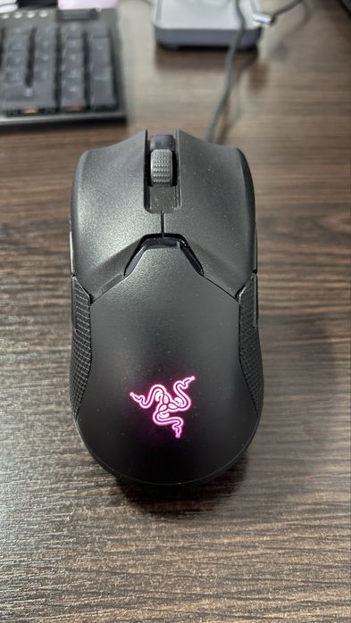 Razer Viper Ultimate 20.000 dpi + dock