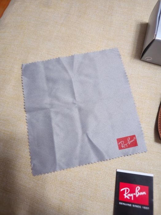 Husă de ochelari Ray Ban / Nou