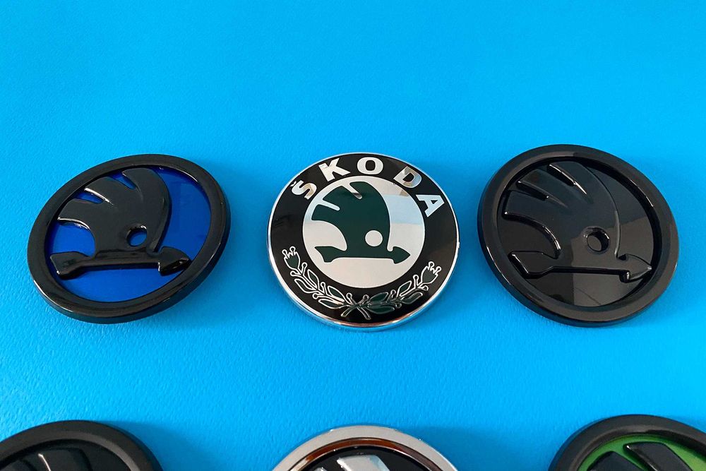 Skoda емблема Шкода fabia superb octavia 1.9tdi quadic капак стикер