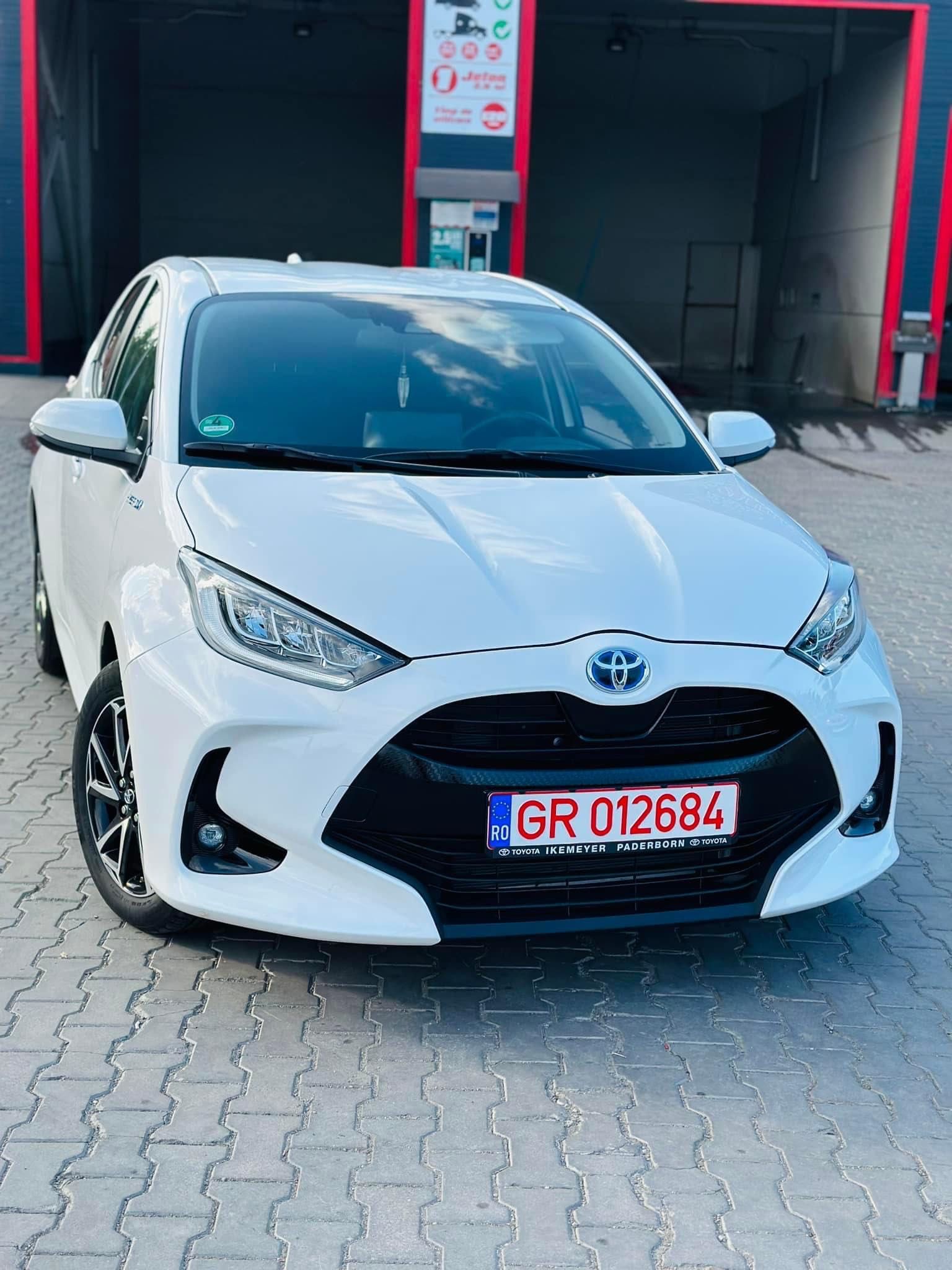 toyota yaris hybrid olx