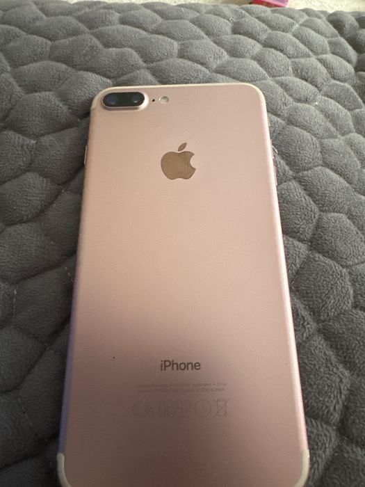 Iphone 7+ 128GB продам