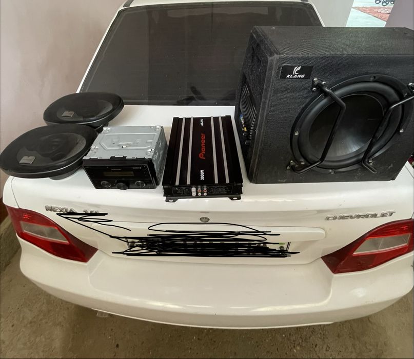 Audio texnika sambufer. Poiner mafon. Usiletel