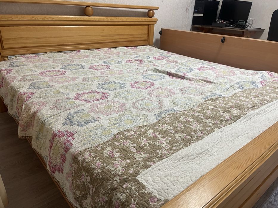 Продам кровать двуспальная