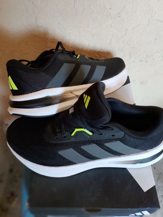 Adidas Galaxy7m  номер 44.2/3