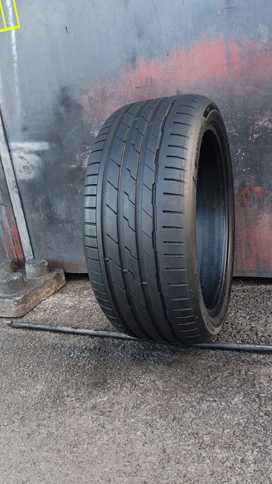 1брой  лятна гума  245/40/19 Hankook Ventus S1, EVO
dot0823