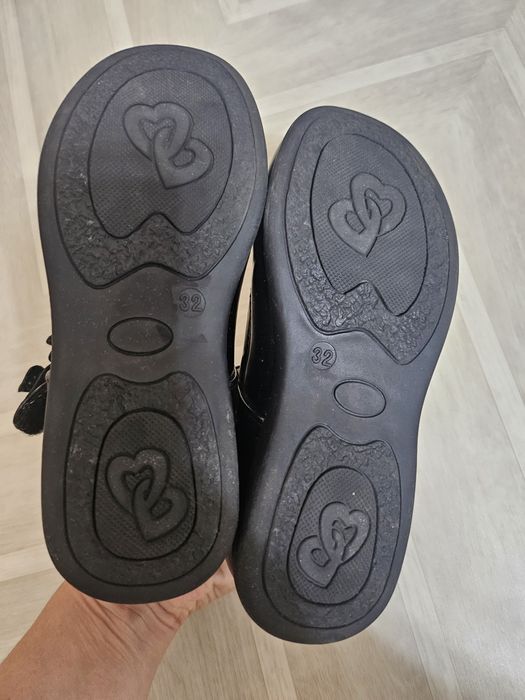 Новые туфли на девочку