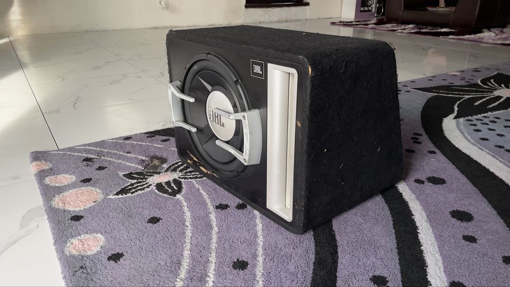 Бас каса JBL 100EURO
