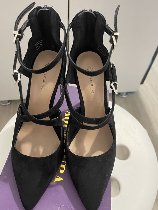 Женская обувь