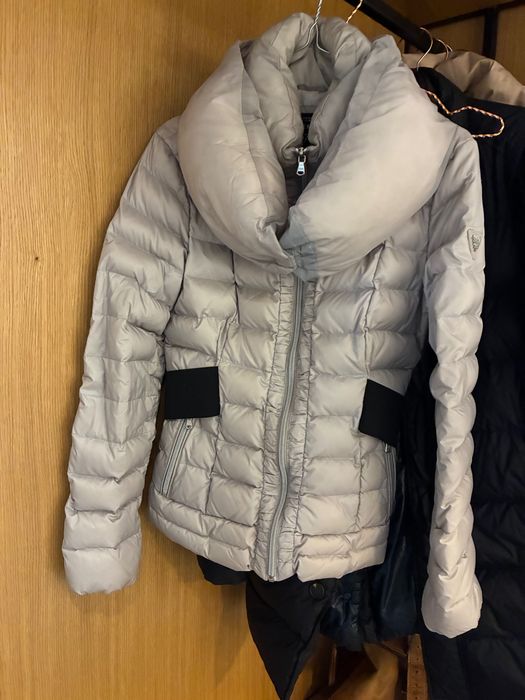 Дамско яке Guess, размер Хs, естествен пух