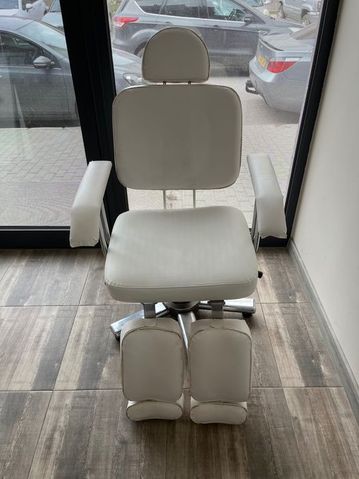 Стол за педикюр.