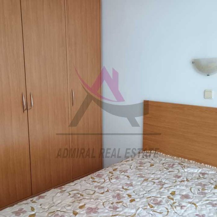 Атрактивна цена -тристаен -Лятно кино