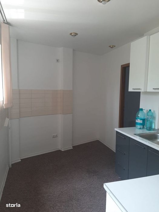 Apartament 5 camere/ Romana/ Lahovari/ Ideal business/ nemobilat