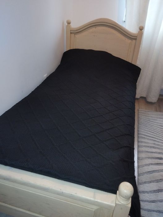 Pat de o persoană 90/200 din lemn masiv